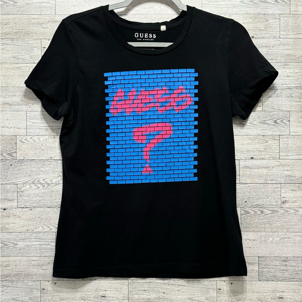 Guess women’s shirt, size M, black and blue